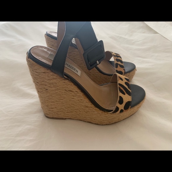 Steve Madden cheetah print wedges - Picture 2 of 3